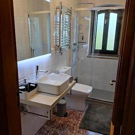 Apartamento Casa Além Rio - Quartos 6 Hóspedes Em *