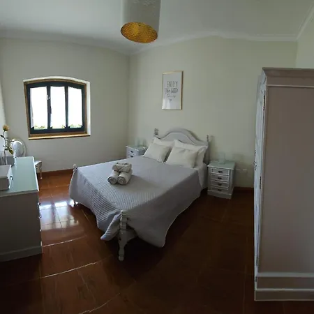 Casa Alem Rio - Quartos 6 Em *