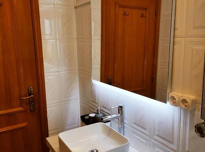 Casa Alem Rio - Quartos 6 Em Santo Tirso